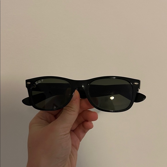 Ray-Ban Classic Black Sunglasses - Picture 1 of 3